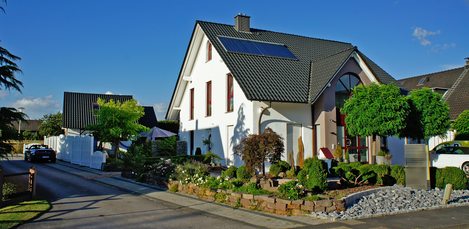 Eigenprojekt Ringstraße in Bad Oeynhausen – modernes Wohnhaus von Immobilienservice OWL